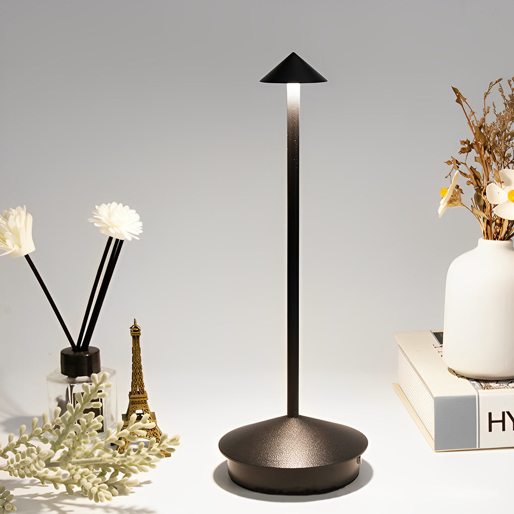 LuminZen - Modern Bollarformad Skrivbordslampa med RGB Färgförändring och Trådlös Laddning