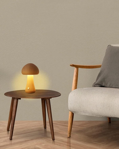 Carvallo Mushroom Glow – Träbordslampa med Organisk Form och Varm Atmosfär