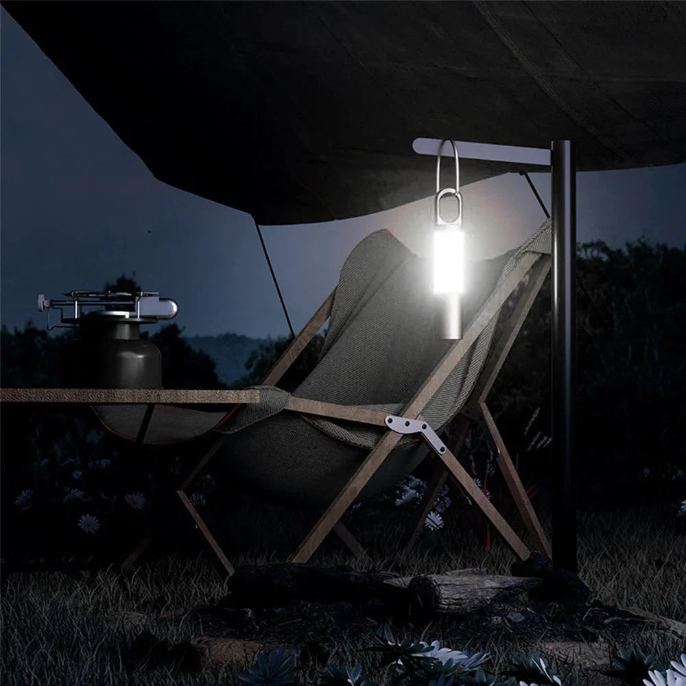 LED-ficklampa med flerfärgade filter – uppladdningsbar USB-C-lampa med camping- och nödbelysningsfunktion