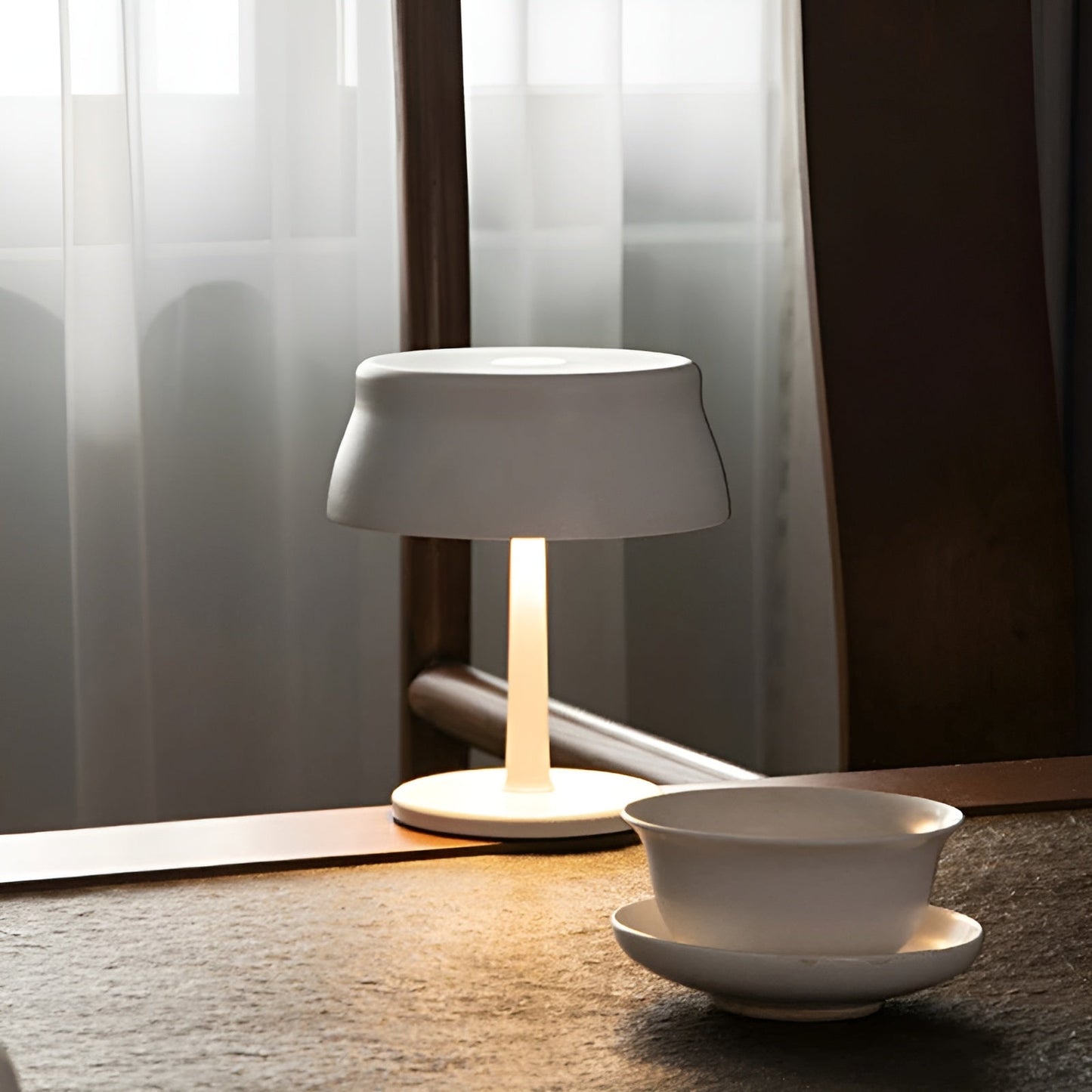 ChromaBeam Lampa - Retro Trådlös LED Touch Bordslampa