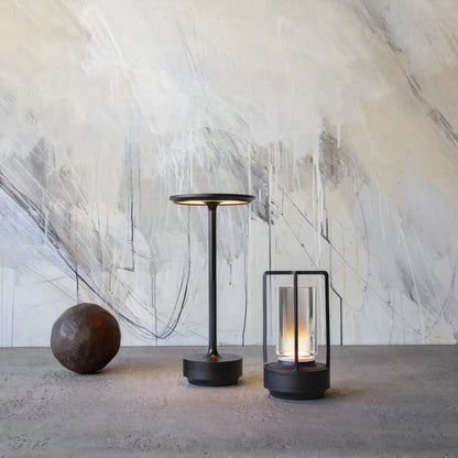 Carvallo - Designer Bordslampa Thomas av LumenArt
