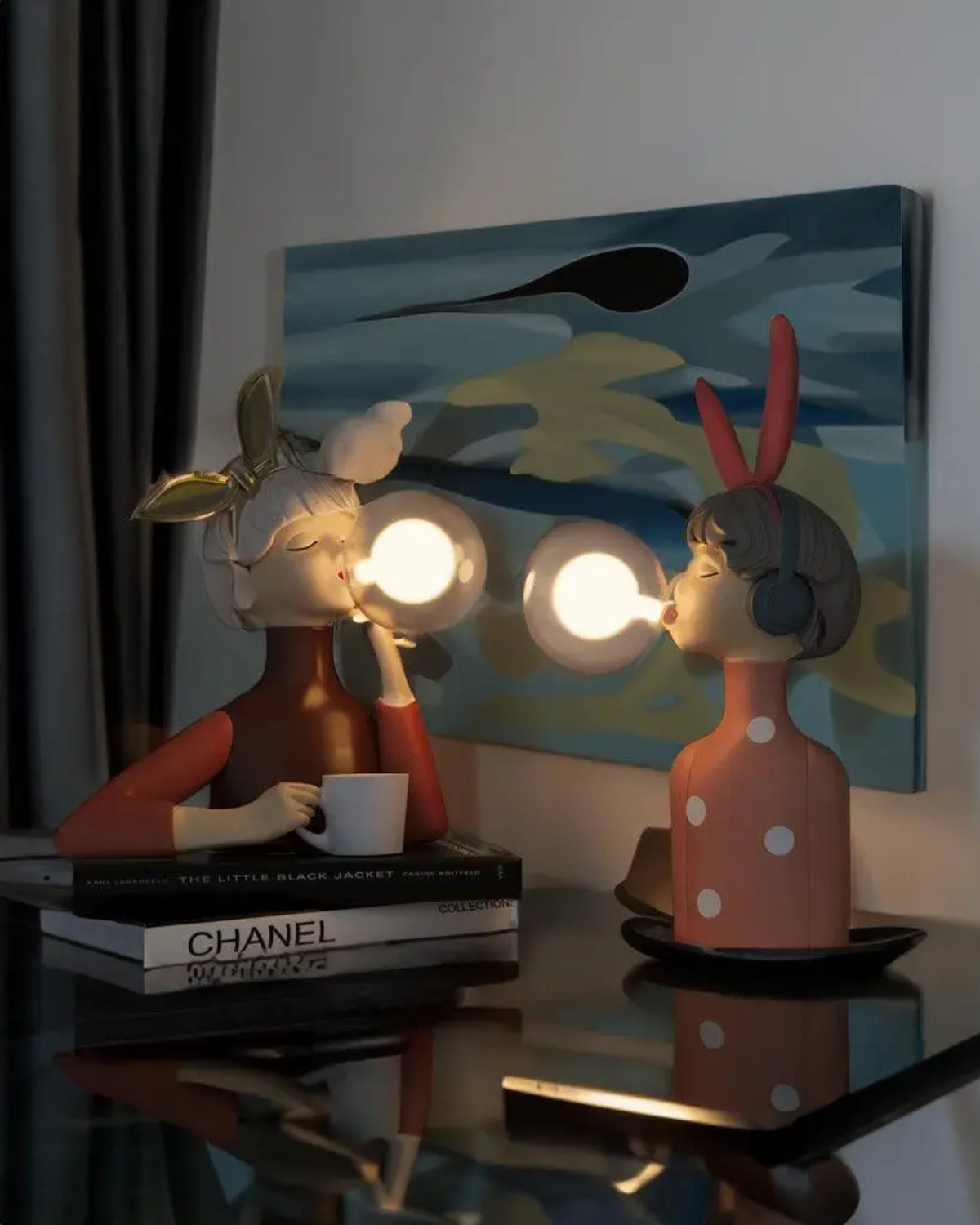 Carvallo – Skulptural Bordslampa med Poetisk Ljusfär för ett Mysigt Inredning