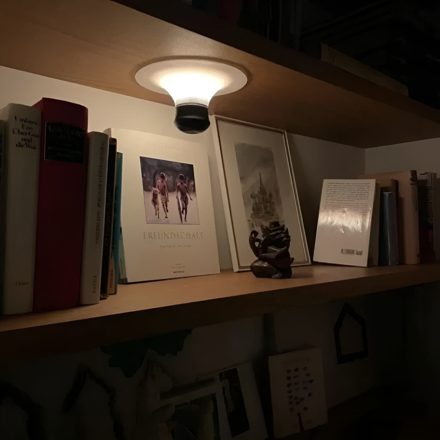 LED-lampa med sugkopp – uppladdningsbar och flexibel | Ideal för hemmabruk och på resande fot