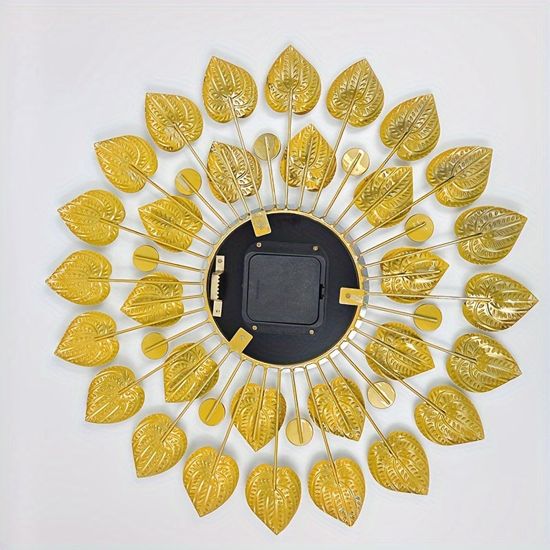 Modern Tyst Väggklocka med Guldbladdesign – Metall, Rund Klocka, AA Batteri, Tyst för Vardagsrum och Matrum