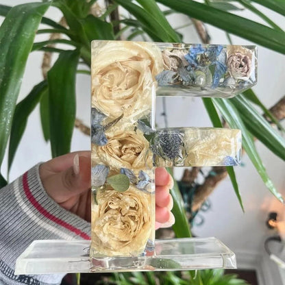 Brev Harpiks Lampa med Torkade Blommor