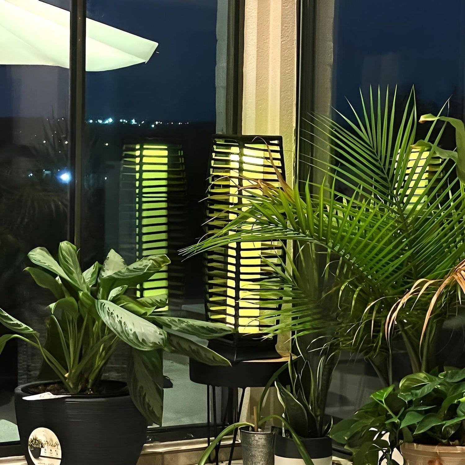 OutdoorShimmer Light - Mångsidig Solcells Utomhus Golvlampa