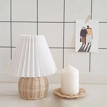 Rund Bambus Rattan Bordslampa - Modern Vit Sänglampa med Pagodformad Lampskärm