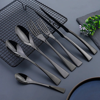 Jet Black Bestickset – Raffinerad Minimalism