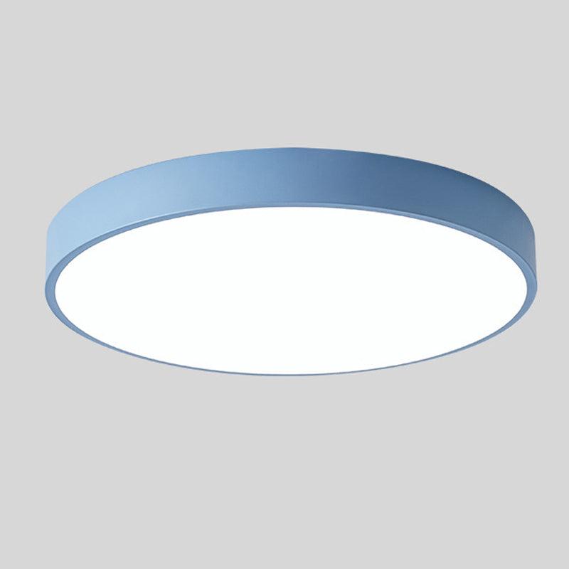 LED taklampa med träddetaljdesign