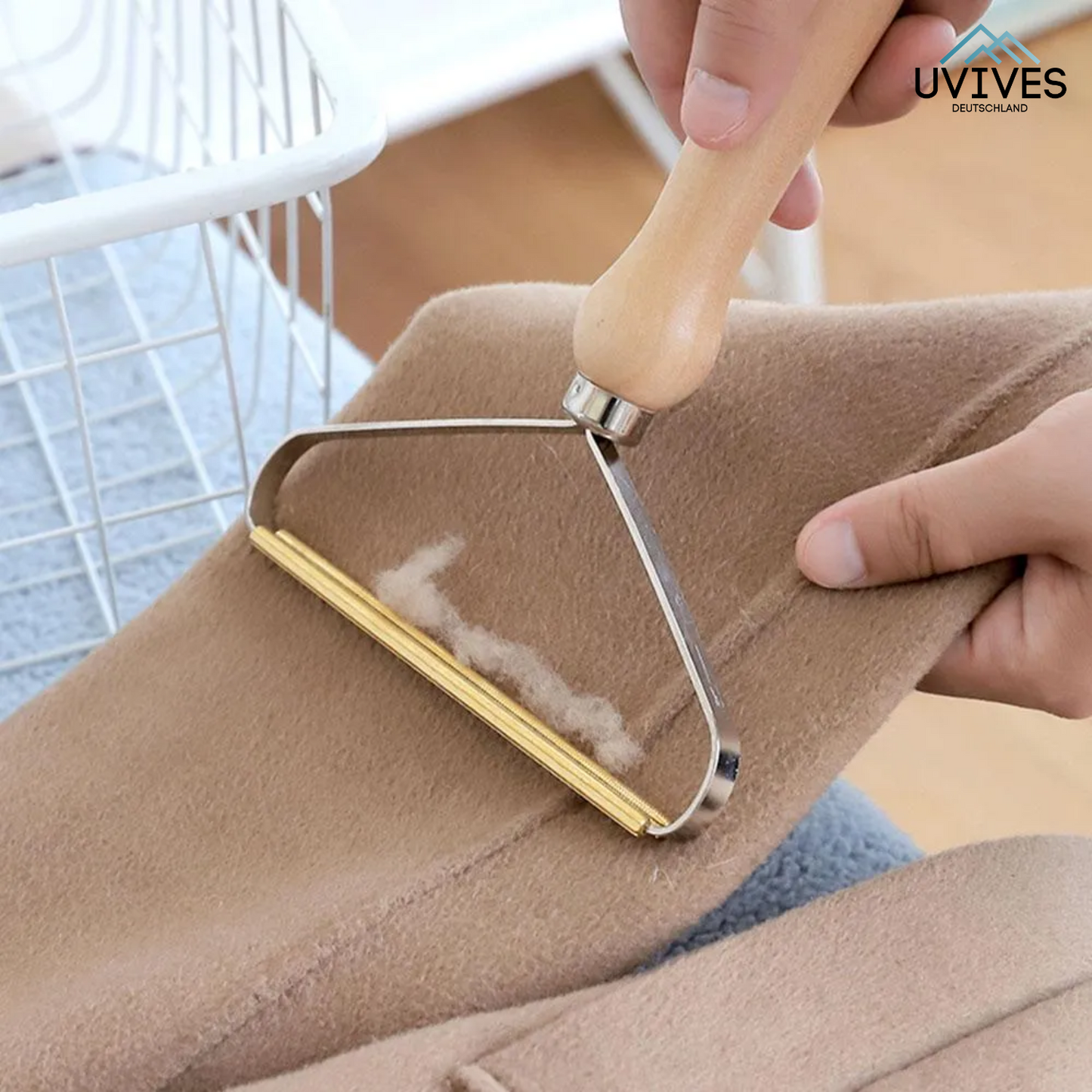 Carvallo | DustClaw – Håren ut, renlighet in!