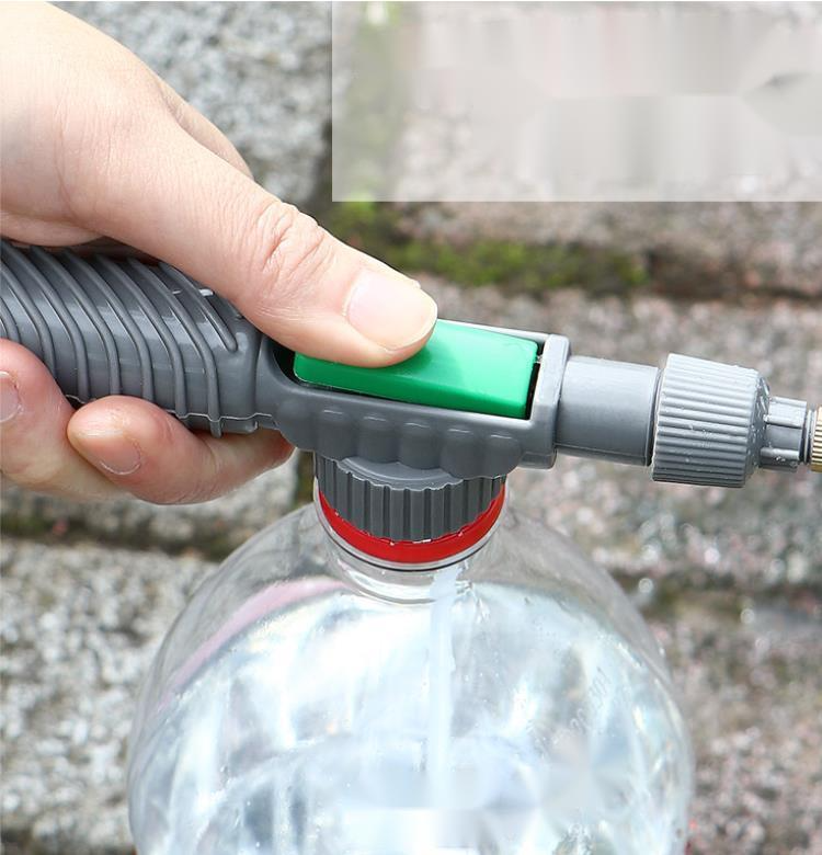 Universell flaskträdgårdspray med högtrycksdysa – För växtbevattning och rengöring
