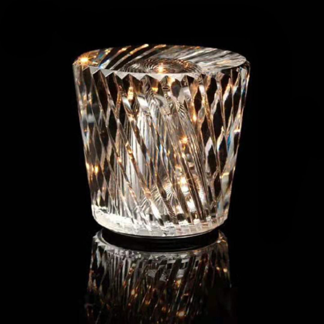 Lumex | Trådlös kristallbordslampa i modern design