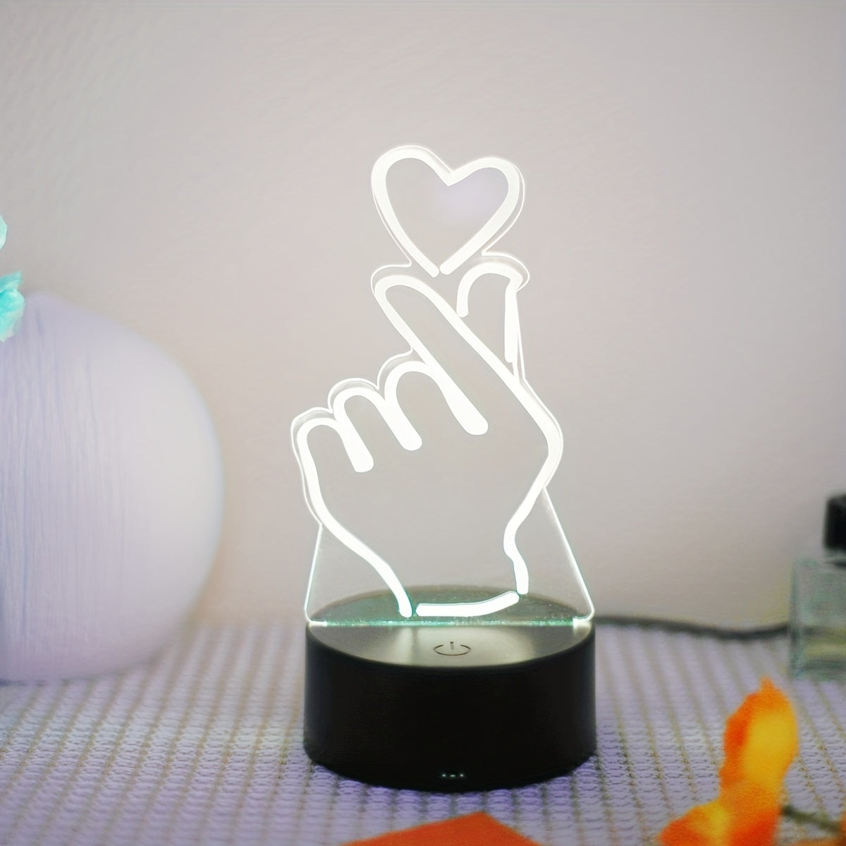 IllumiHeart - 7-färgers LED-nattlampa med touchkontroll