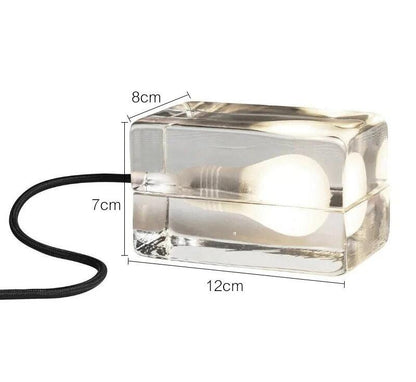 GlowCrystal - Transparent Bordslampa – Modern Belysning för Stilrena Interiörer
