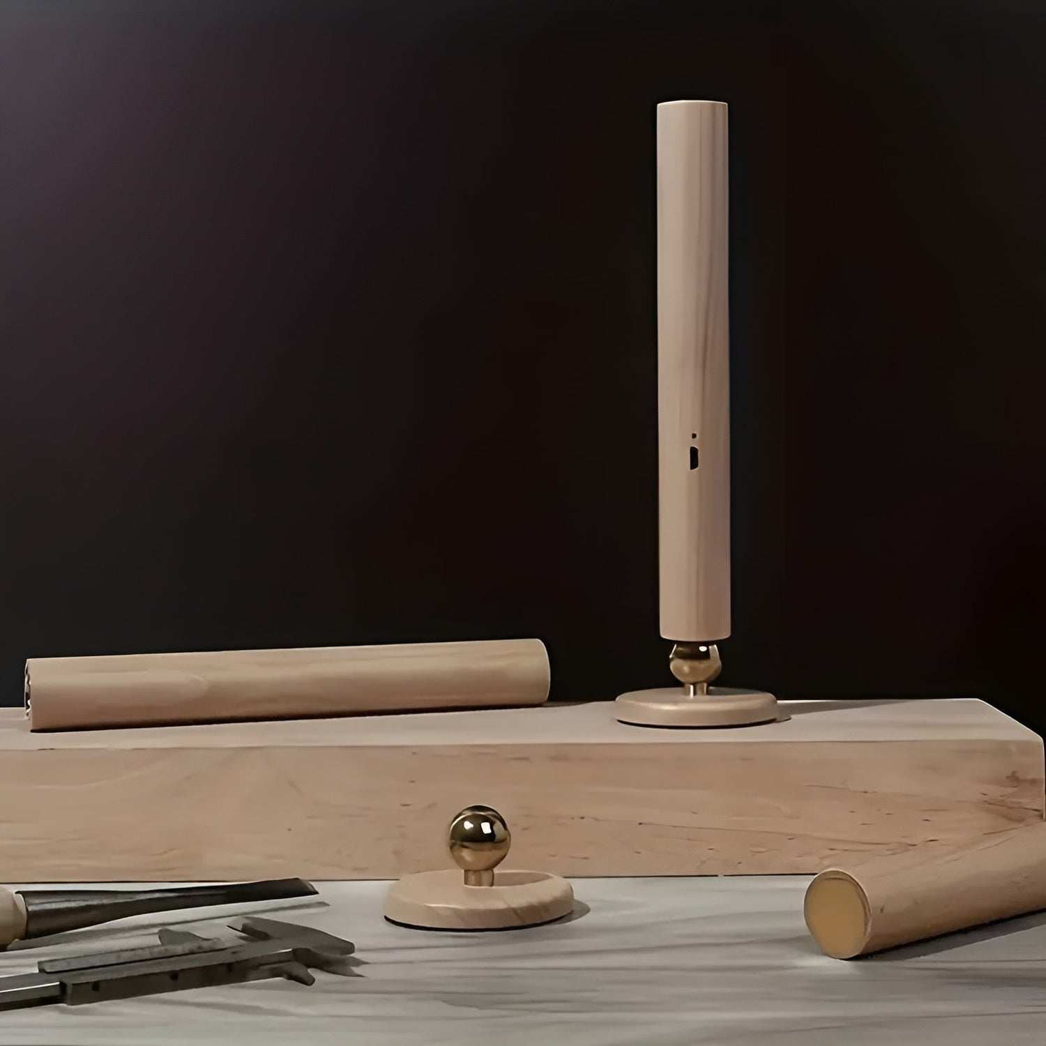 Modern LED-vägglampa – Återuppladdningsbar med touchkontroll | 360° roterbar &amp; magnetfäste