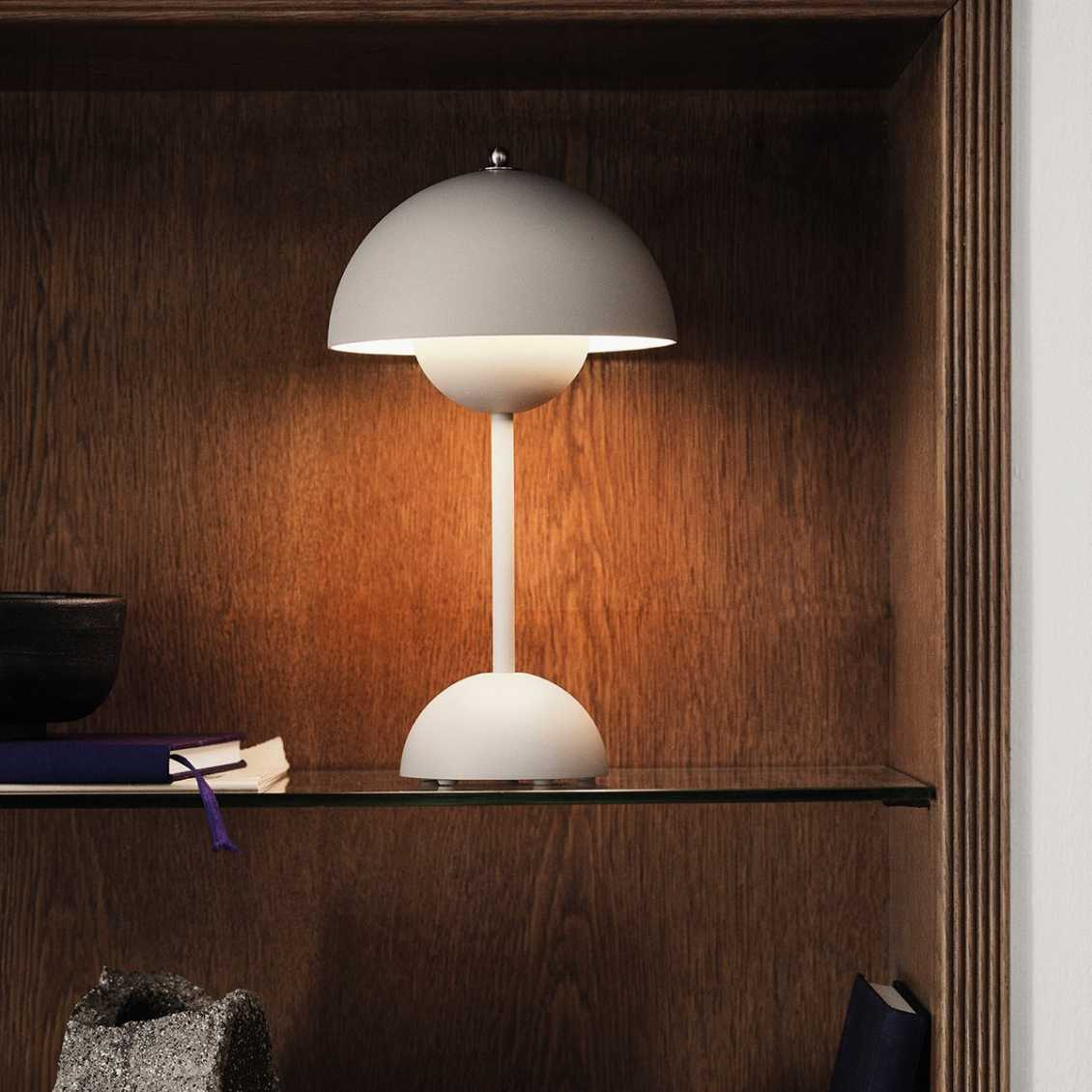 Aurora-inspirerad LED-skrivbordslampa – Varm energieffektiv USB-C