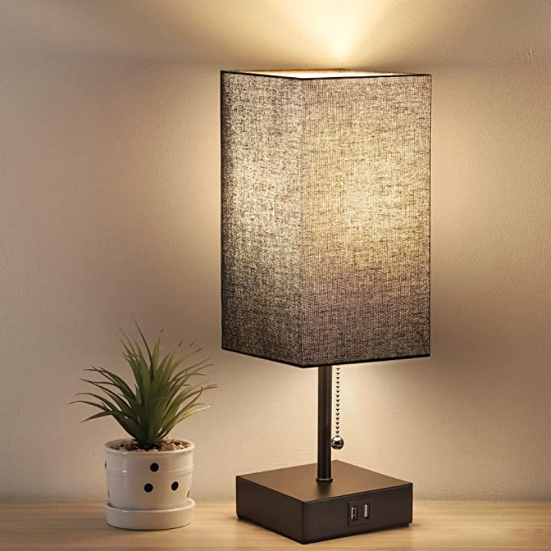 USB Bordslampa - Bordslampa med 2 USB Laddportar, 2700K LED Lampa, Linne Lampkjol