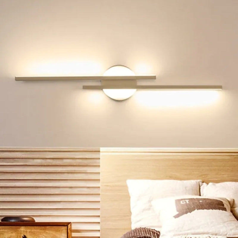 Alana Modern LED Vägglampa - Tvålinjär, Svart/Vit, Metall, Sovrum