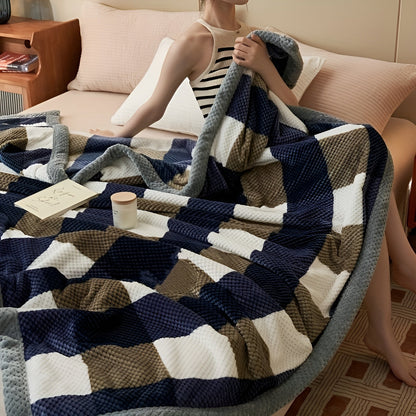 DreamyChenille Täcke - Stickad rutigt fleece-täcke