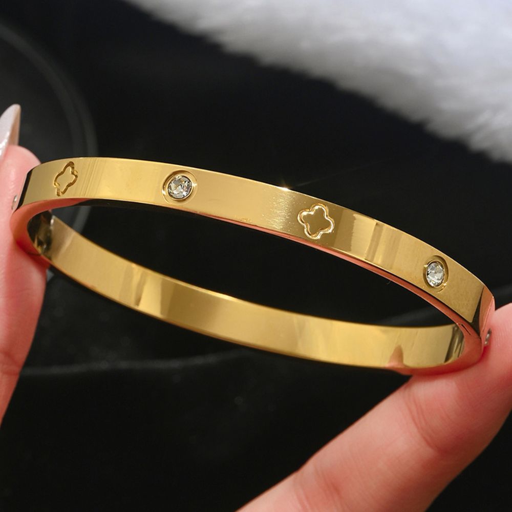 Luxora Rostfritt Stål Lycklig Fyra Bladsklöver Armband för Kvinnor