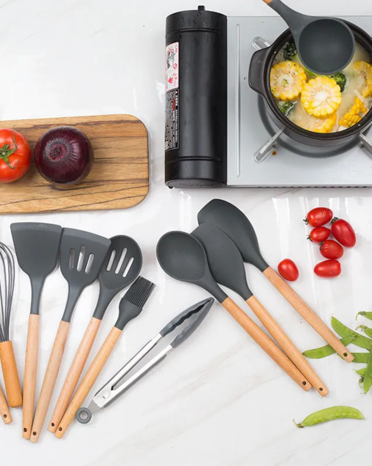 Carvallo – Miljövänligt Silikon Kökset med Bambu Handtag (12-delar)