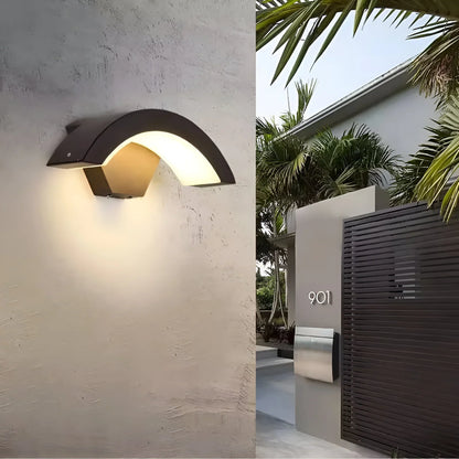LumiGuard Utomhus LED Vägglampa med Rörelse Sensor