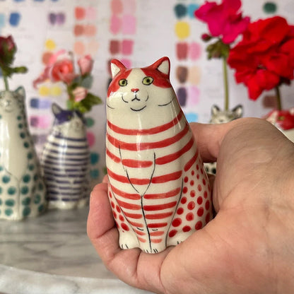 PurrDots - Leggsyr Kattevase med Prikker till Charmig Heminredning