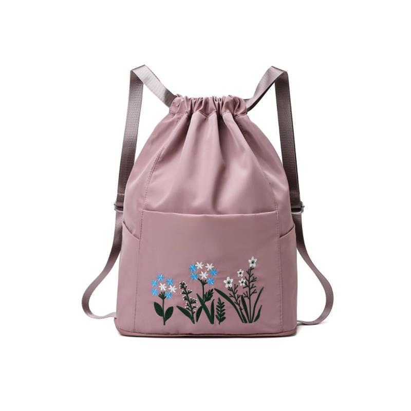 Carvallo – En ryggsäck. För alla vägar i världen.