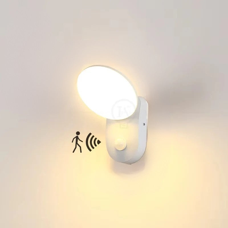 MotionGlow – Smart LED-vägglampa med rörelsesensor för handsfree och effektiv belysning