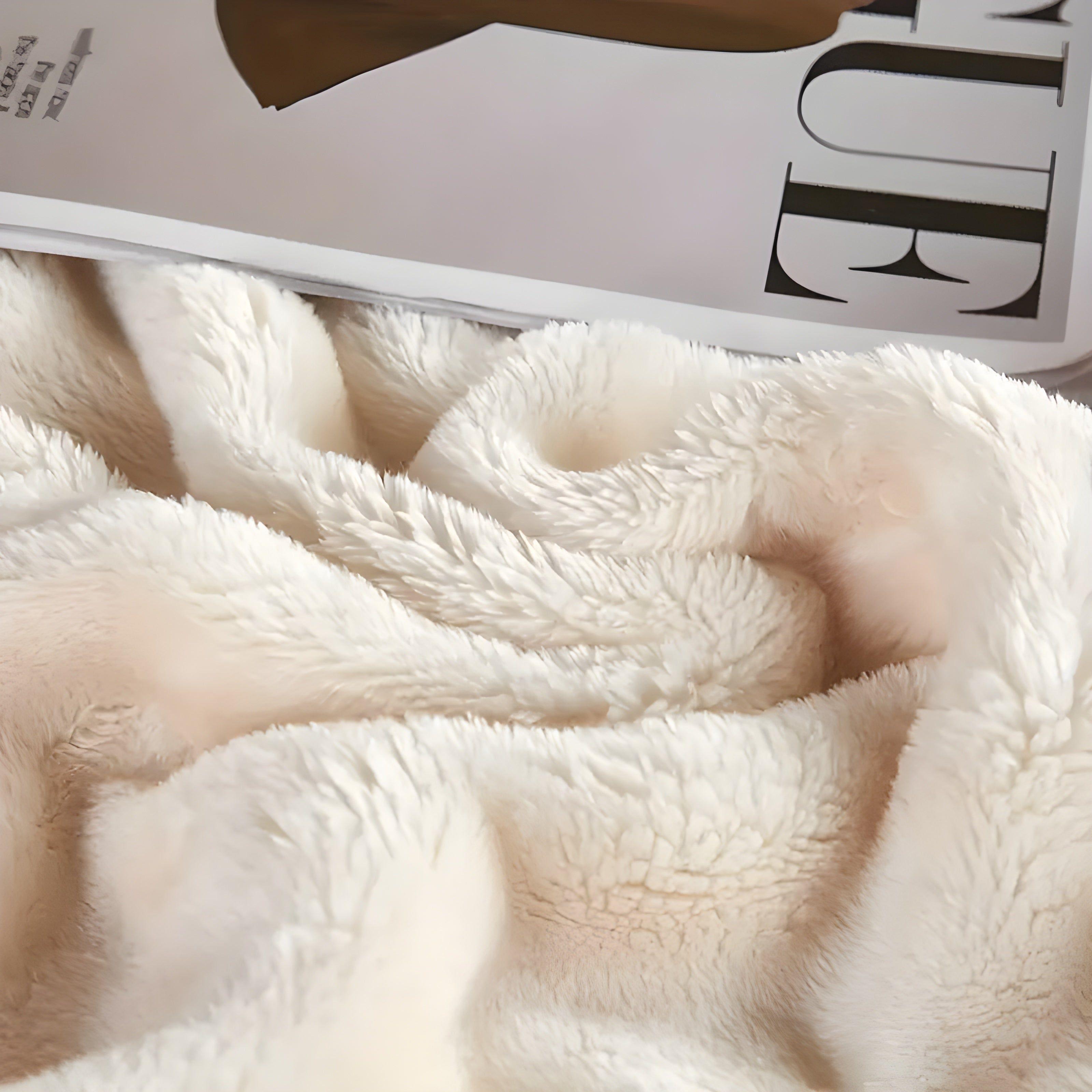 SoftSerenity Sängkläder Set - Lyxig Kaninfäll Plyschfilt