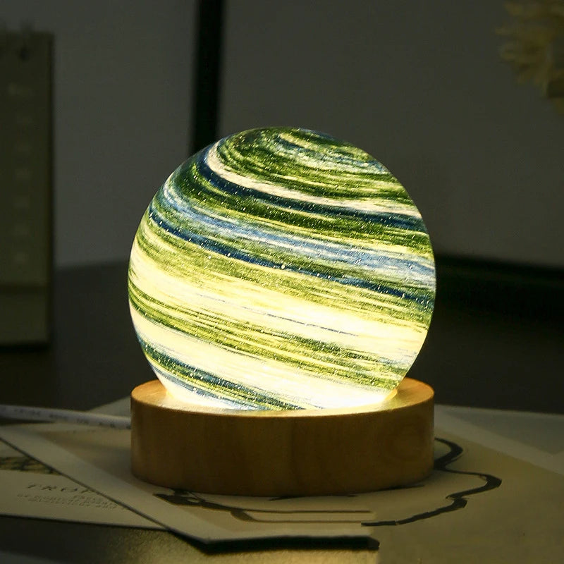 Kristallmåne Lampa med Träbas