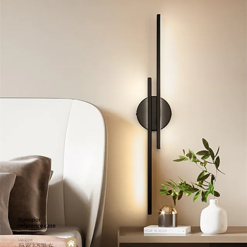 Alana Modern LED Vägglampa - Tvålinjär, Svart/Vit, Metall, Sovrum