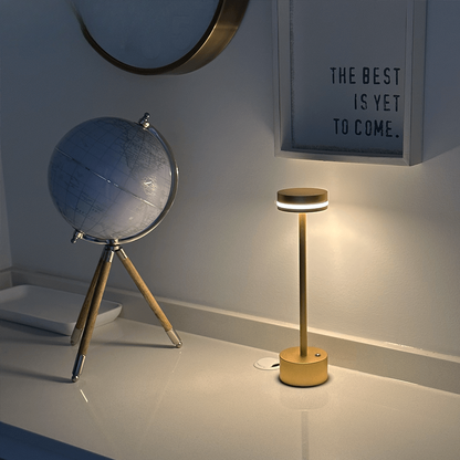 LuxeLight - Trådlös Bordslampa