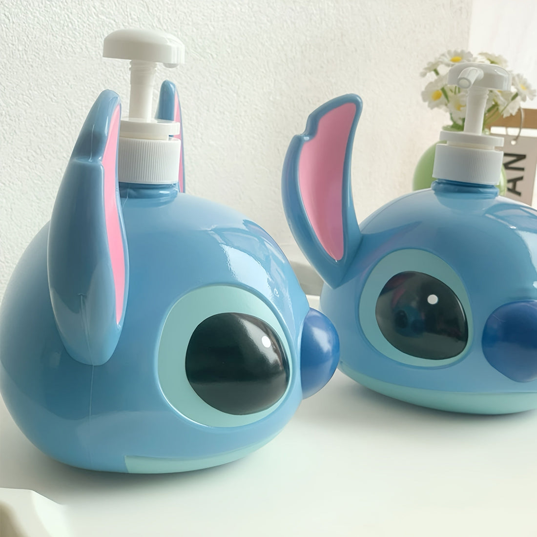 Disney Stitch PVC Schampo Dispenser – Perfekt för Badrum och Kök