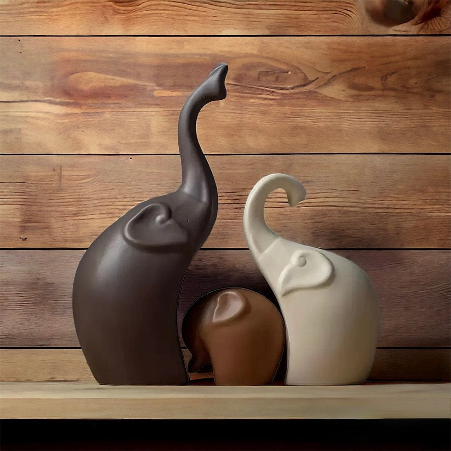 Royelux Nordic Keramisk Elefantfigur Set – Symbol för Familj och Serenity