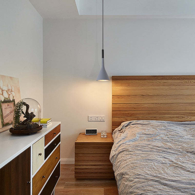 TriLuxe Modern Trekantig LED Taklampa