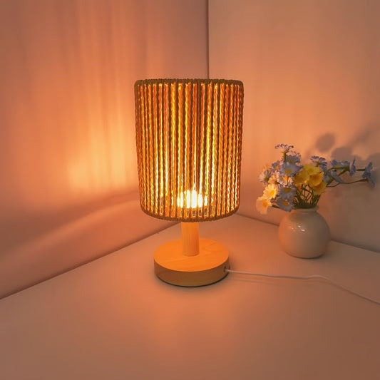 BarrelGlow - Trä-byrålampa med randmönster