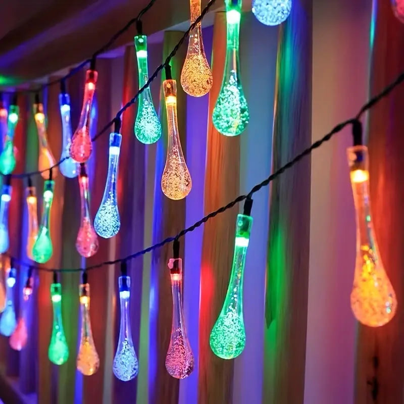 Solar LED Lichterkette – Färgglada droppljus för trädgård, terrass och dekoration