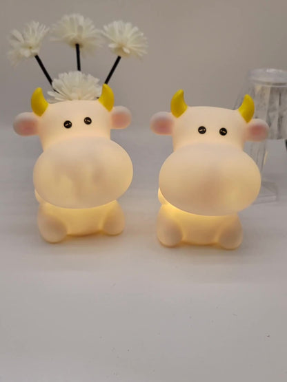 CowGlow - Söt Ko Nattlampa med Batteri för Barnrum Dekoration