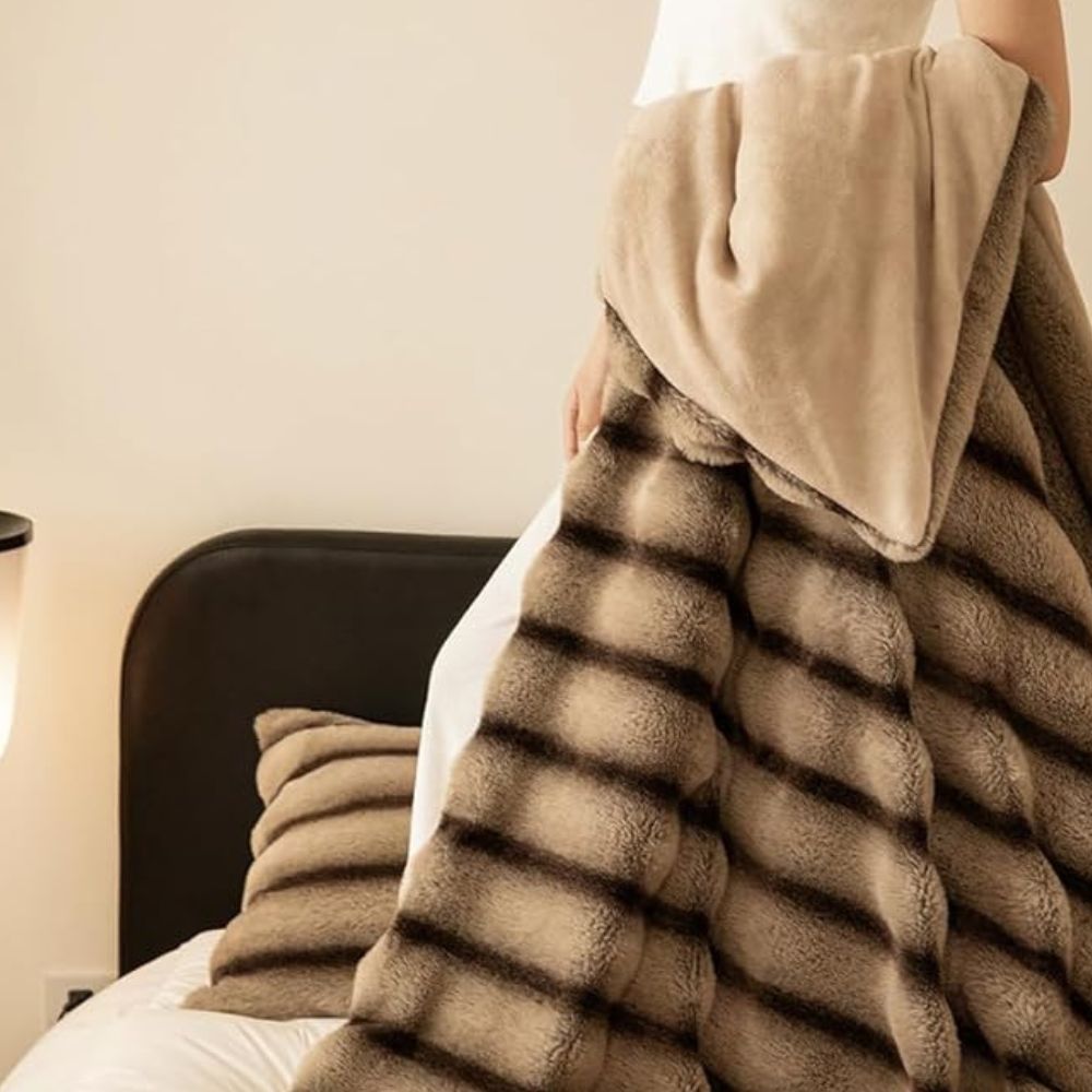 Rynkad Falsk Kaninpäls Filt