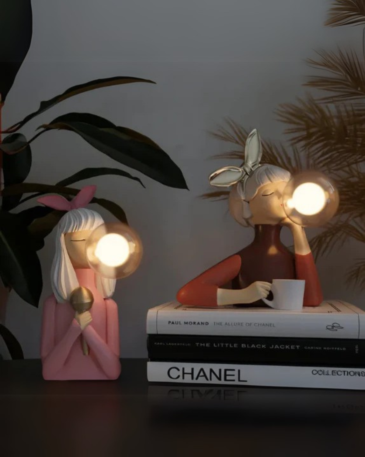 Carvallo – Skulptural Bordslampa med Poetisk Ljusfär för ett Mysigt Inredning