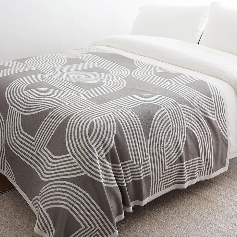 Snuggle Maze Stickad Filt