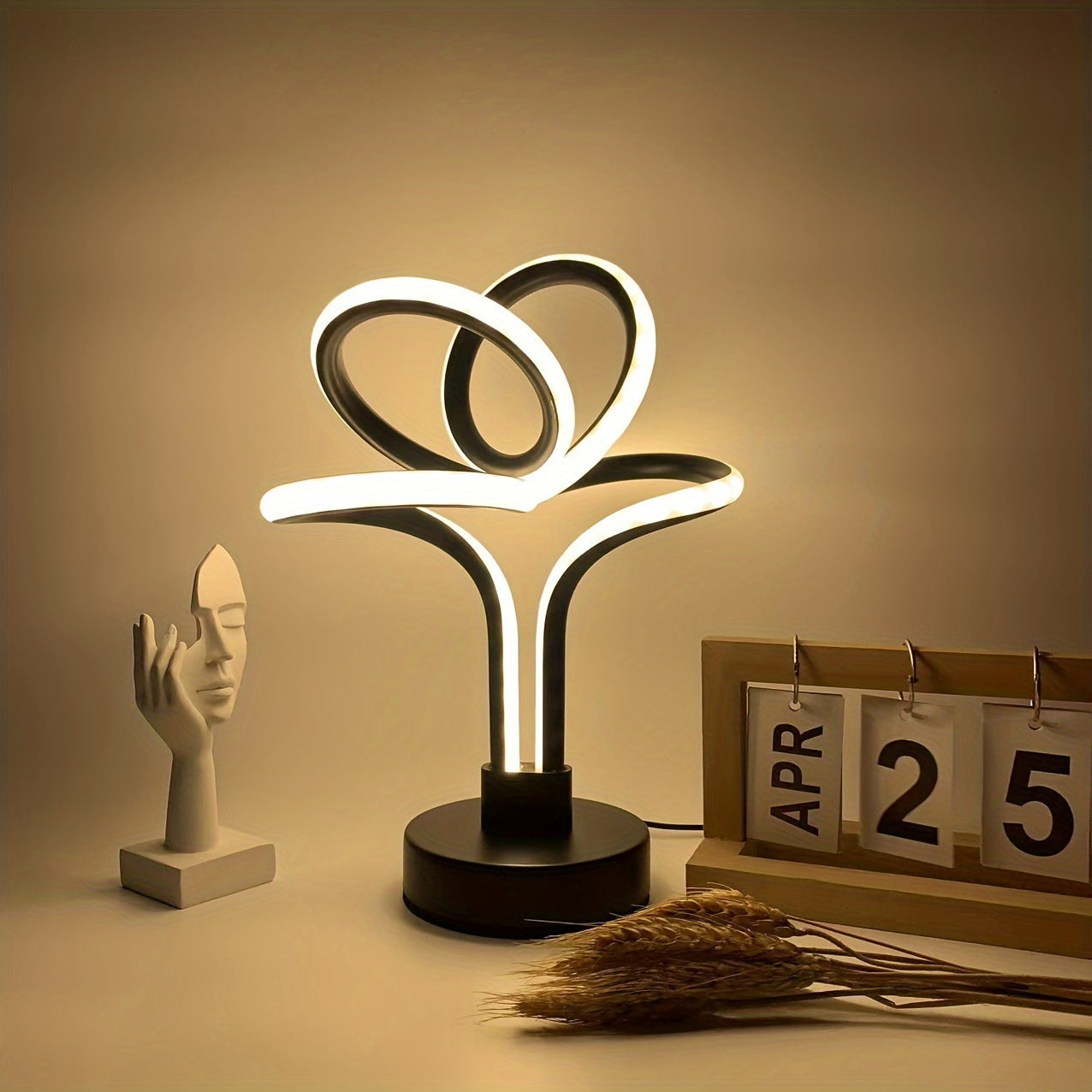 LumiNordic - Modern Nordiskt Inspirerad USB LED Bordslampa