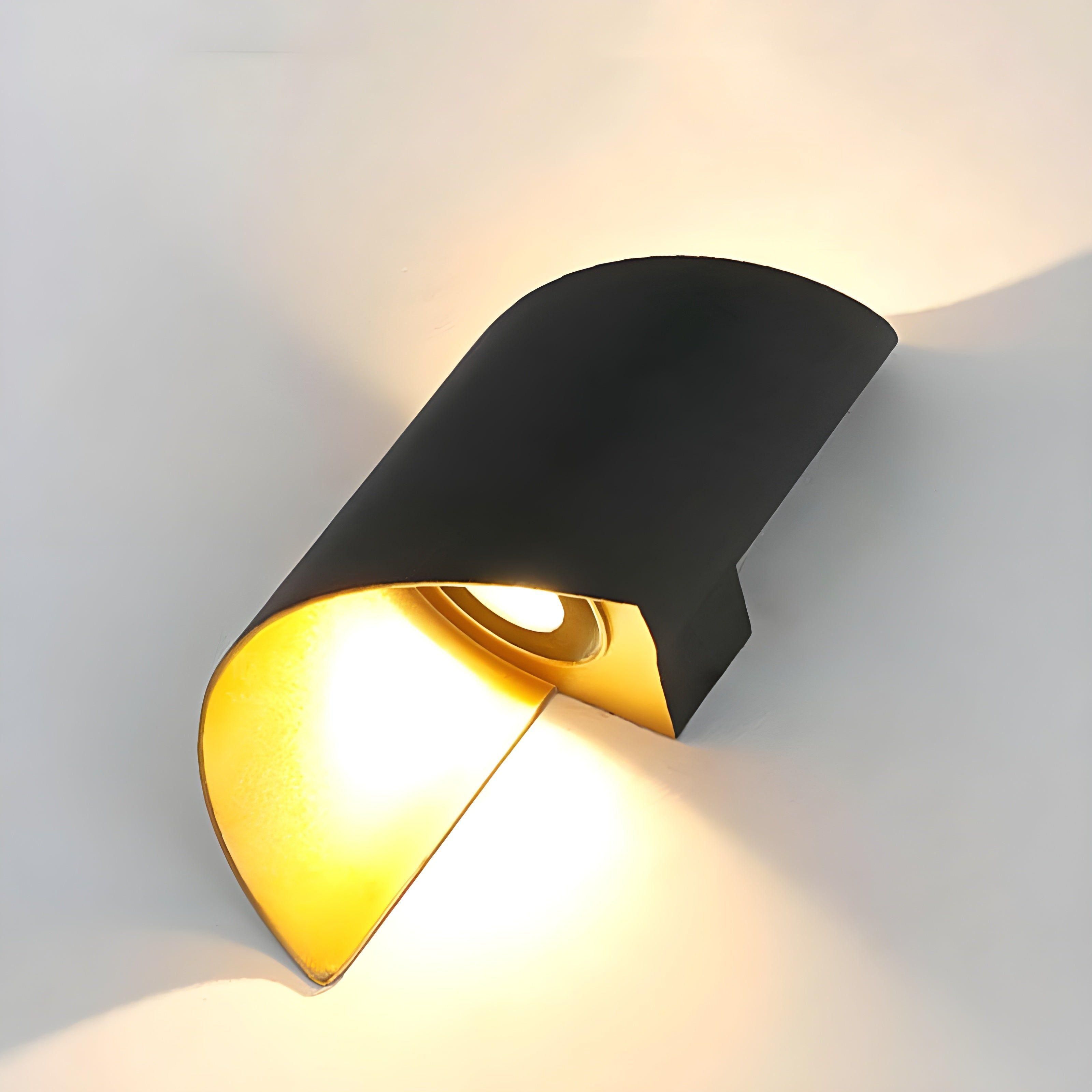 SpiralGlow Light - Nordisk vattentät metall spiral LED vägglampa