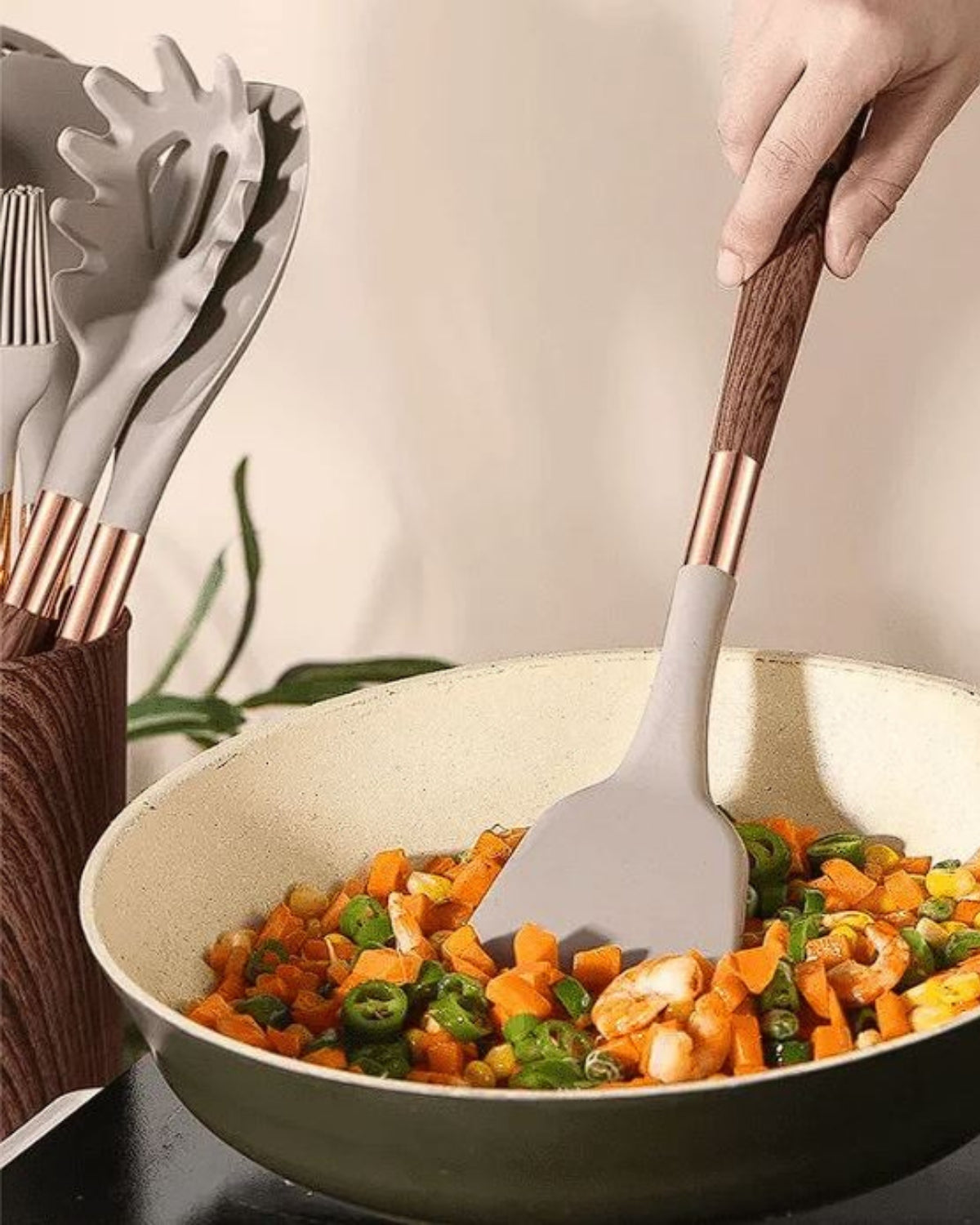 Carvallo Elegance – 11-delars lyxigt köksset med trä-liknande handtag och guldaccenter