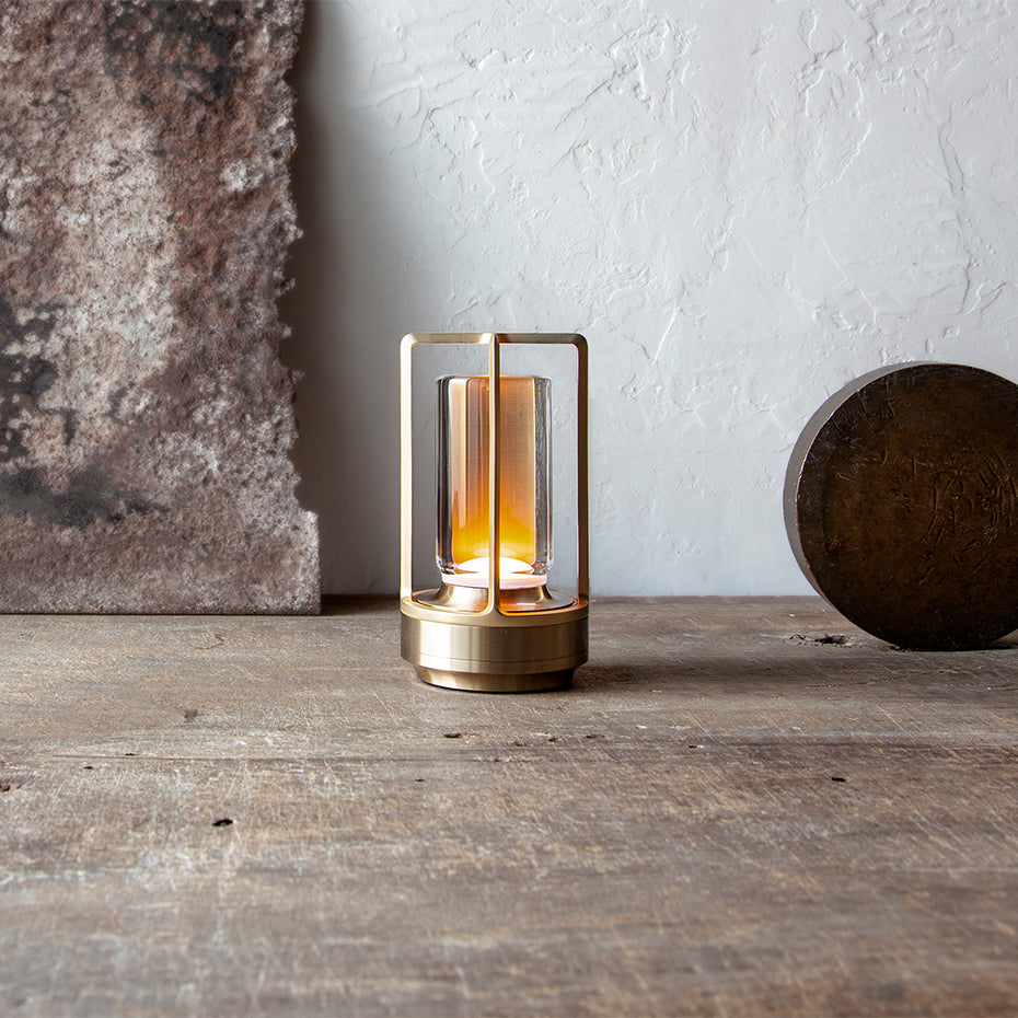 Ljusande elegans Lampa