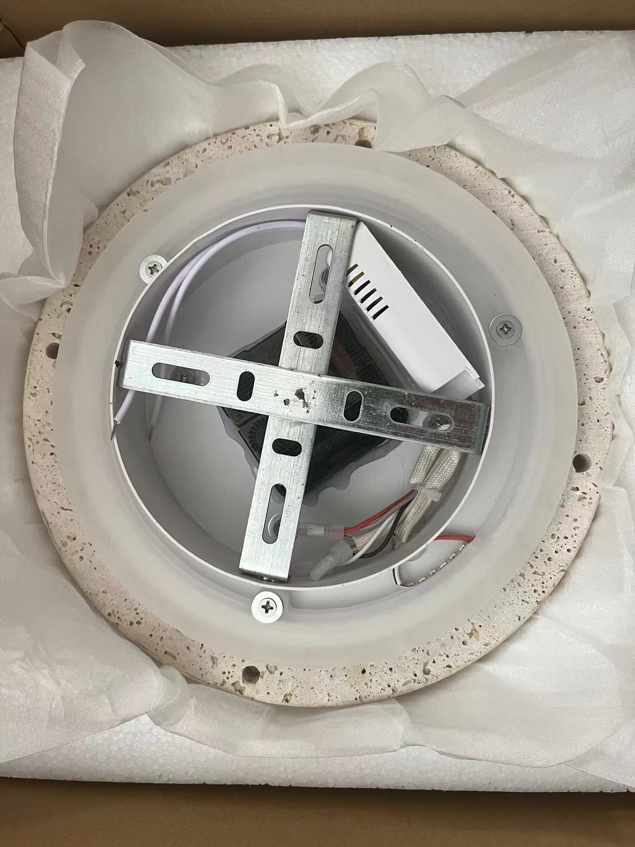 RoyaleGlow Elegant Wabi-Sabi Naturlig Sten Klocka - Tidlös Heminredning