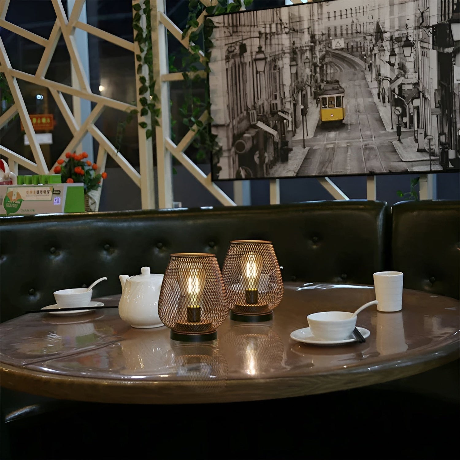 CageLuxe Lampa - Trådlös metallbur LED bordsbelysning