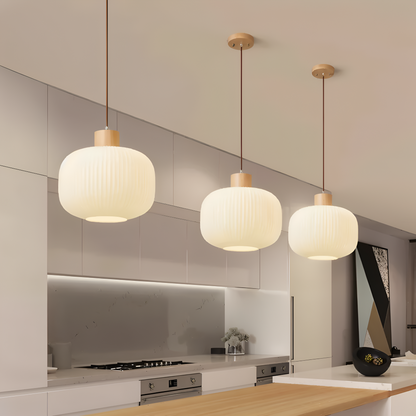 AkariLuxe Taklampa – Elegant hängande lampa av vit, ribbad glas i japansk stil