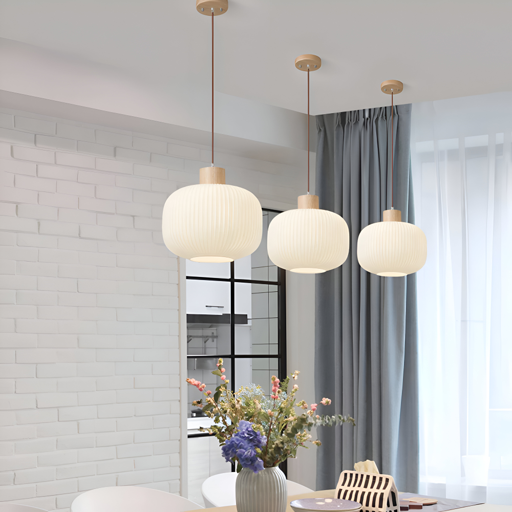 AkariLuxe Taklampa – Elegant hängande lampa av vit, ribbad glas i japansk stil